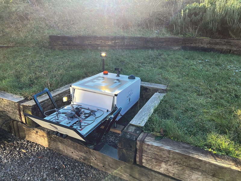 The last stage of the approach to landing starts at about 1 m above the pad, from which height the UAV can read the smallest ArUco markers helps ensure that the UAV's camera can detect and read them, even in poor visibility
