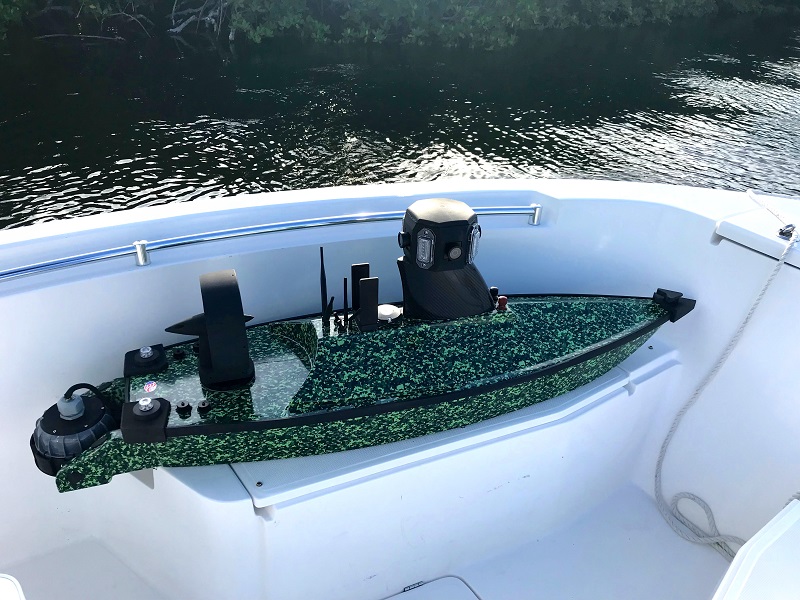 The Tiburon’s small size enables it to be easily transported and deployed from a larger boat (crewed or uncrewed), be it in closed, shallow waters or the open ocean