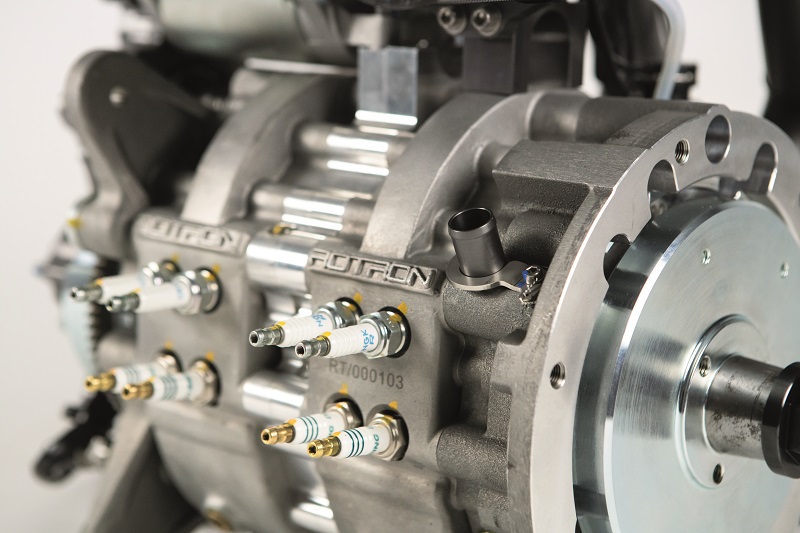 Ignition is performed using four spark plugs per combustion chamber, which fire in a phased order that increases fuel efficiency and makes for a cleaner burn