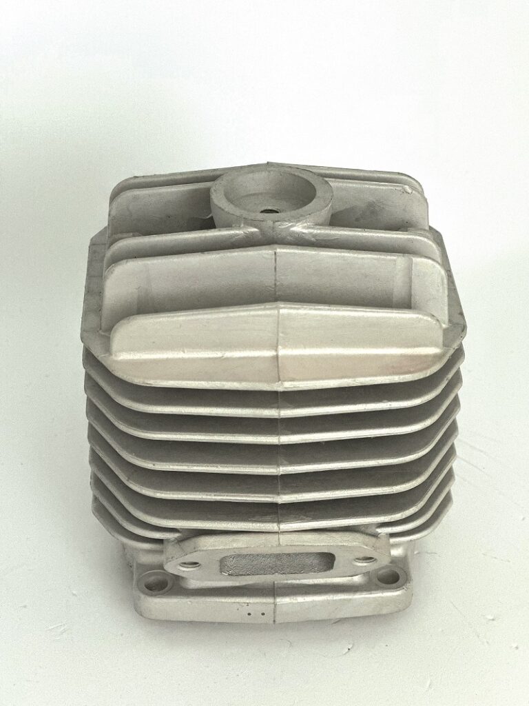 All the cylinders for the SP-110, 170, 210 and 275 are cast from aluminium to account for the number and geometry of transfer ports