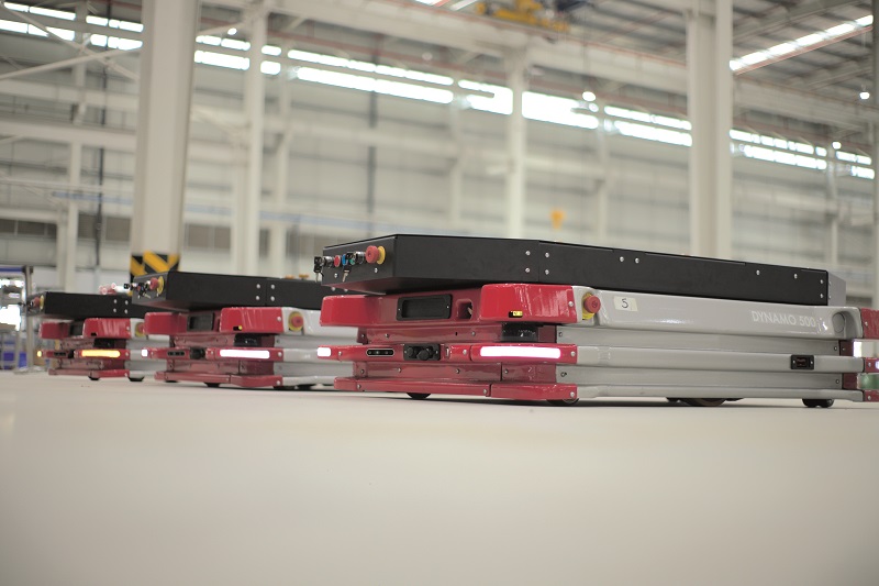The 1T and the smaller UGVs in the series have been designed after consultation and research into warehouse environments