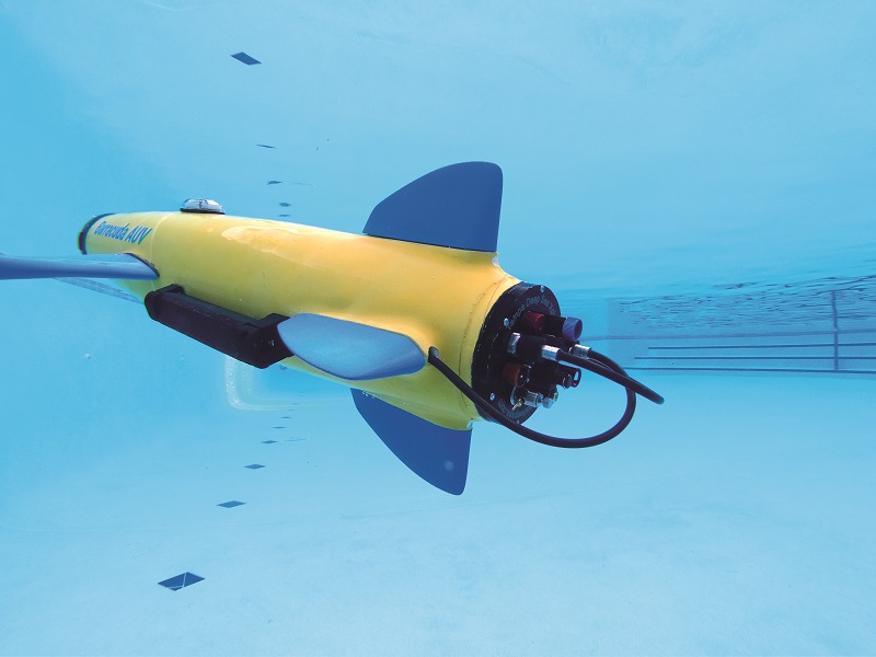 To minimise pressure hull penetrations, all cables to externally mounted equipment meet waterproof connectors in the rear end cap. Fins can be replaced with versions that carry extra sensor