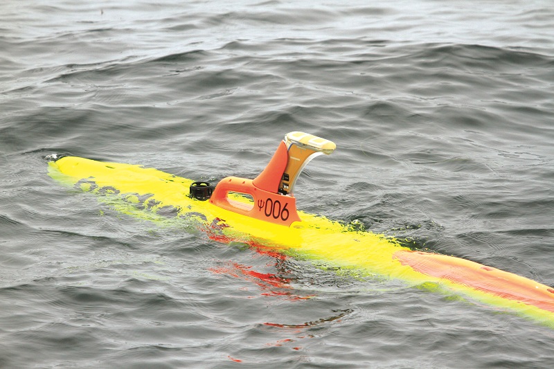 A dorsal fin on the AUV houses a PCB of antennas for GNSS, Iridium, long-range radio and wi-fi