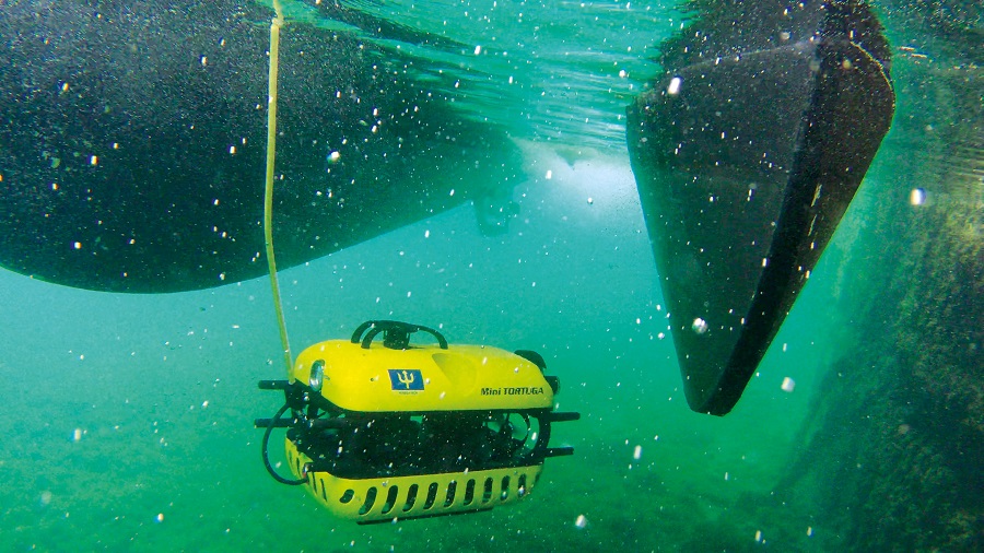 The Mini Tortuga is developed from the front of the SeaCAT, where it finds and confirms the location of litter, with the USV using that data to direct the larger Tortu