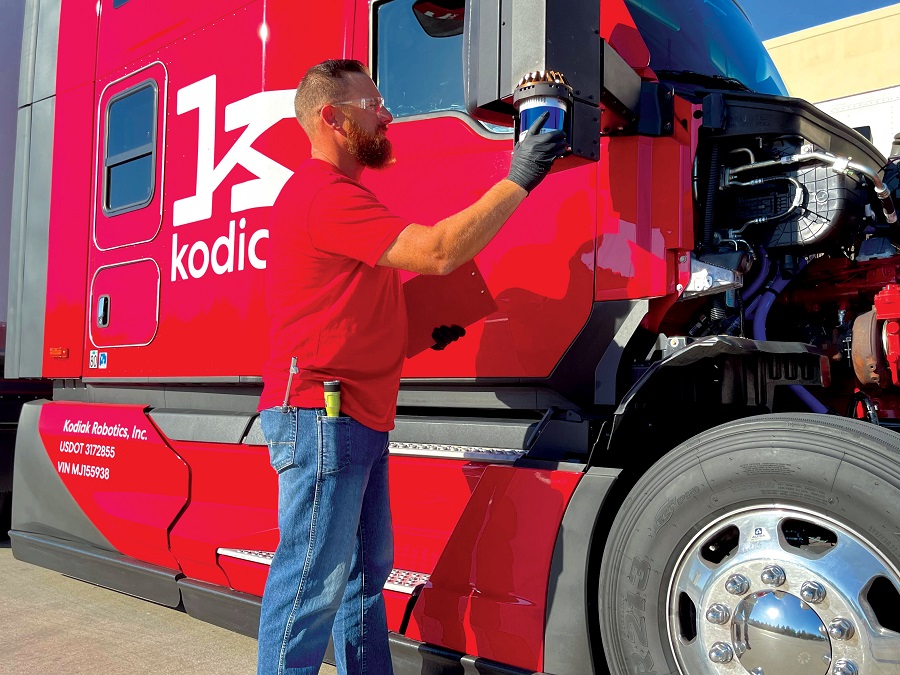 Moving all sensors into the wing-mirror SensorPods will greatly ease maintenance of the trucks and reduce their downtime (Image courtesy of Kodiak Robotics)