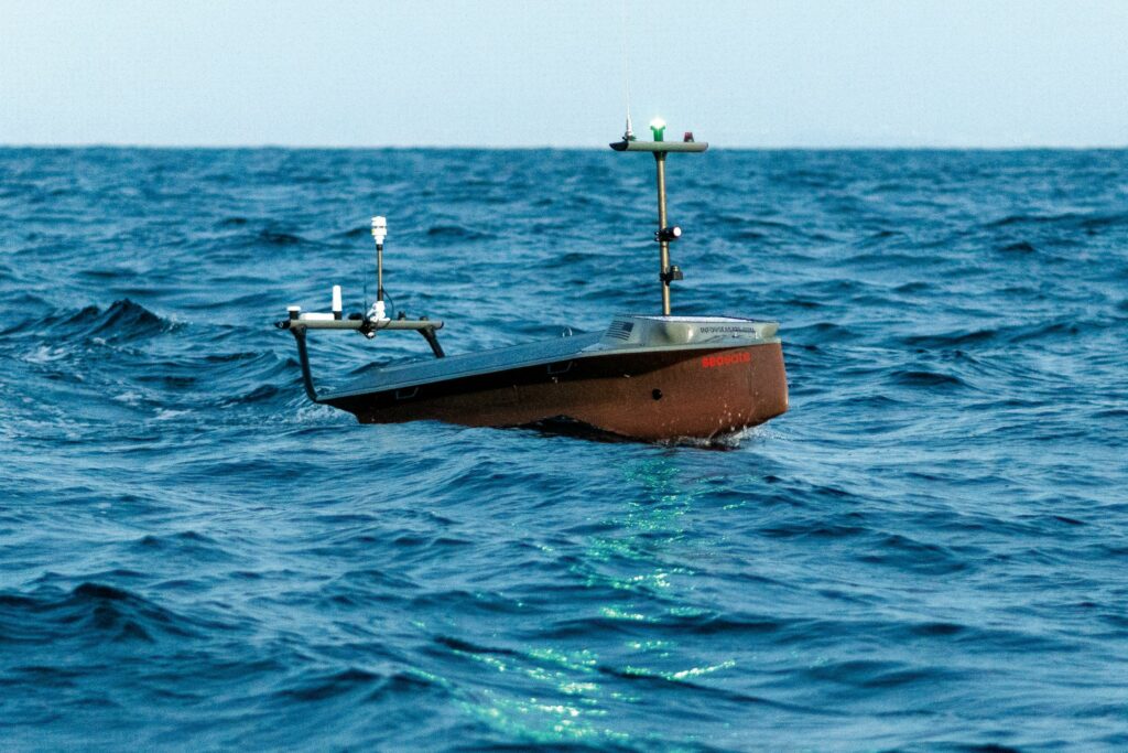 As an added layer of GNSS-spoofing and -jamming safety, the Lightfish embeds the same physics model as the company’s simulator, enabling it to measure its movements against claims made by the GNSS data