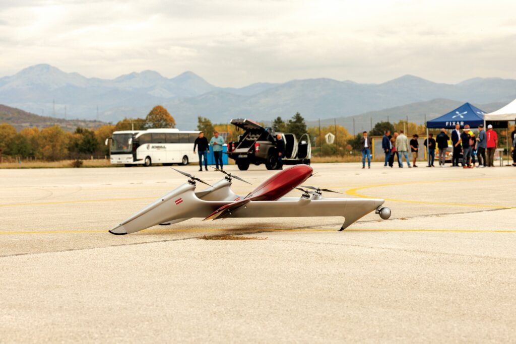 The 025 UAV’s software has been engineered to account for movements in the CoG stemming from multiple payloads being installed about its fuselage and wings