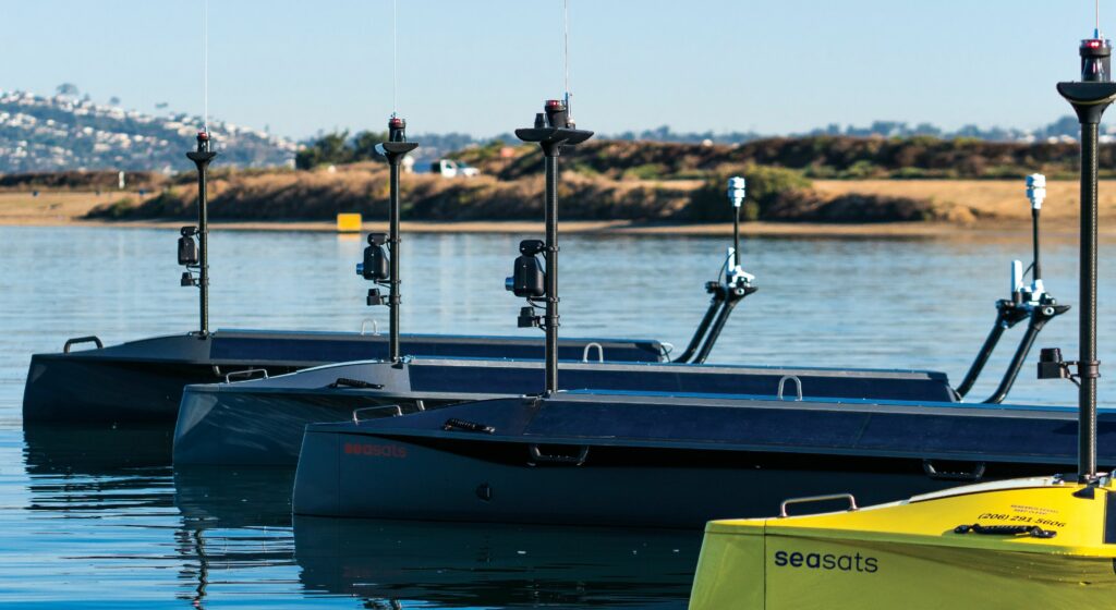 The solar panel atop the USV is a flexible array, assembled from monocrystalline silicon, and it nominally generates 415 W of energy