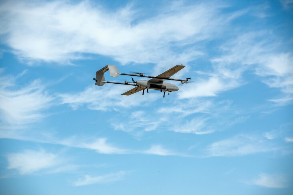 An Iris Casia three-camera system aboard the UAV enabled visual airspace monitoring, while a NextVision DragonEye was used to scan the pipeline