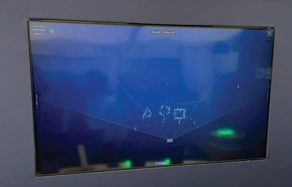 Sonar 3D-15 imagery of solid test objects in a demonstration tank at the show. The sonar uses 1.2 MHz for navigation and obstacle avoidance, and 2.4 MHz for inspection