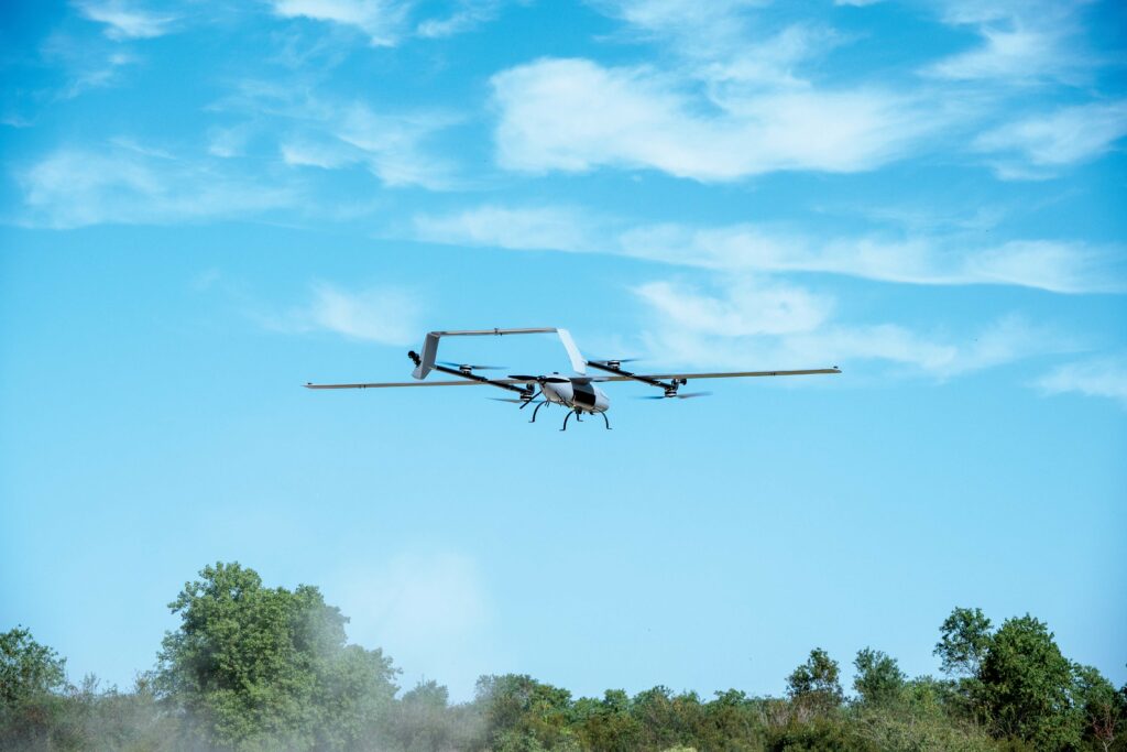 The E455 in VTOL flight. Operated by PAU, it proved that a single UAS can patrol more than 300 miles of pipeline in one day